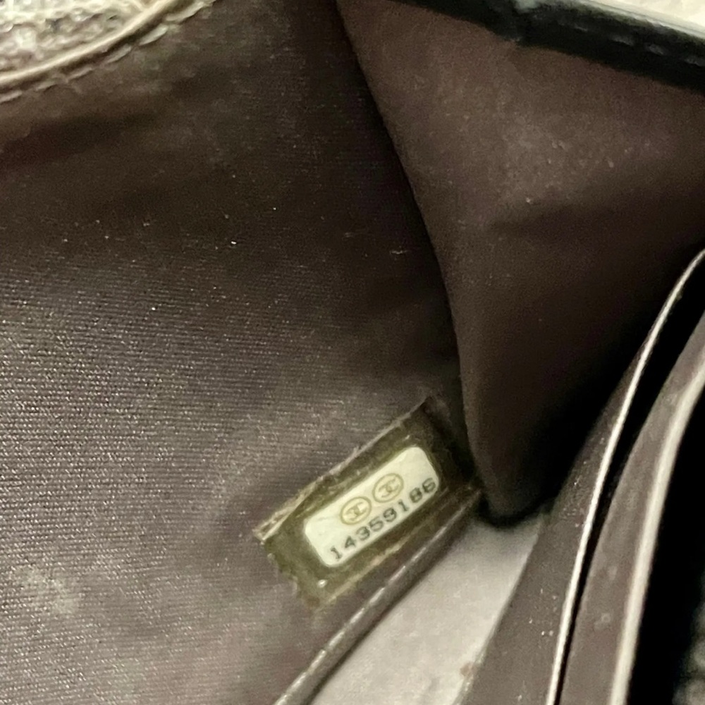 CHANEL 08 Lucky Patent Leather Zip Wallet. Full inclusion holo COA FLASH SALE - Picture 3 of 16